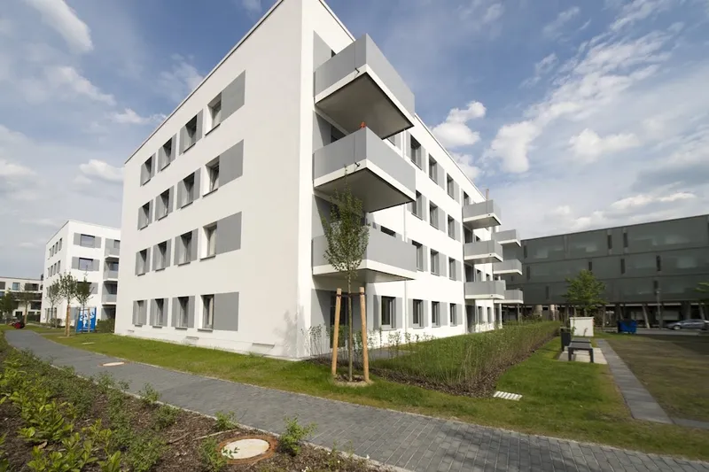 Zentrale gelegene Wohnung - Einsteigerwohnung gerne für Azubis oder Studenten! — photo 1